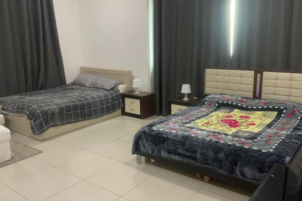 2 Bedroom With 4 King Size Beds Dubai Esterno foto